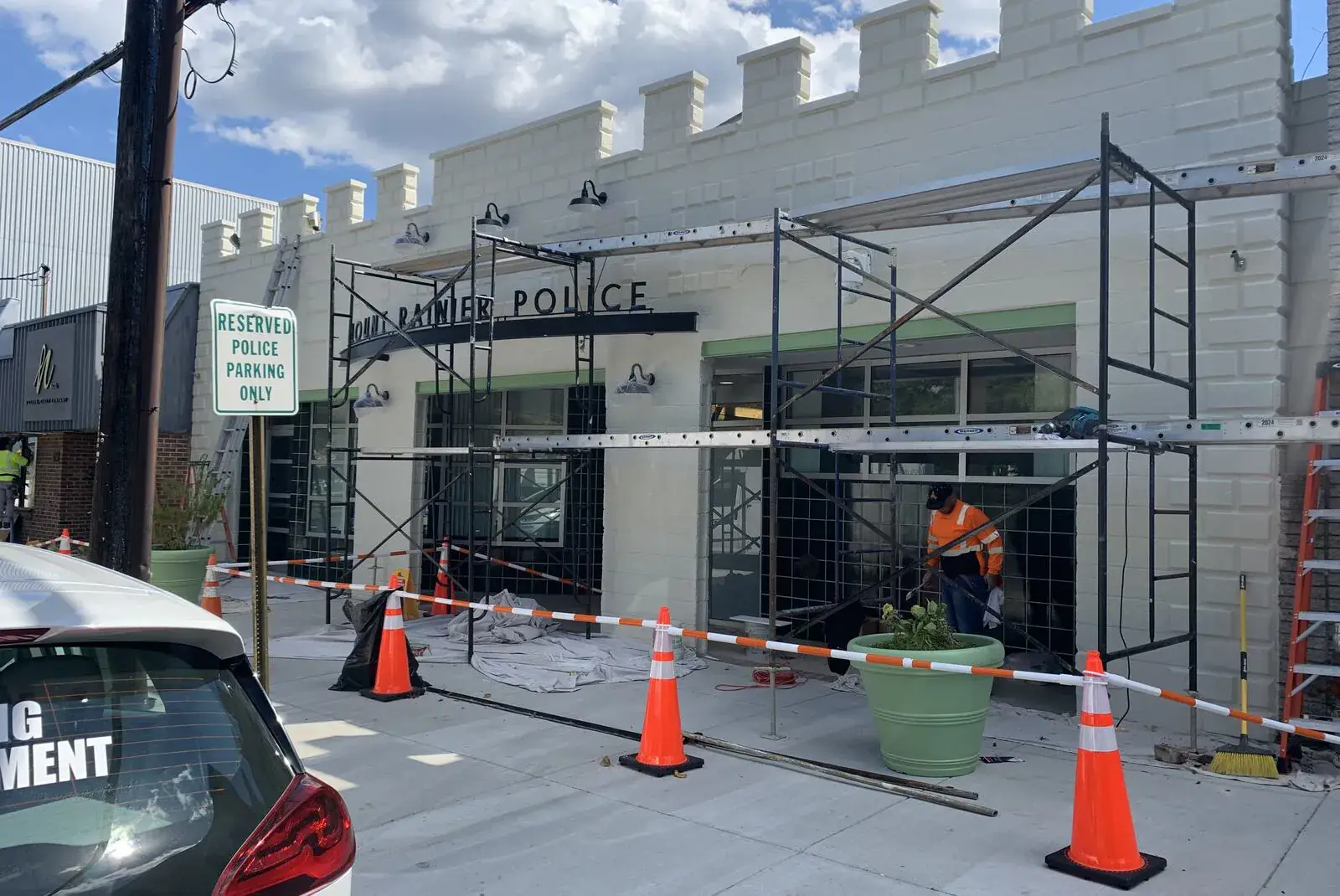 Improved commercial storefronts in Mount Rainier